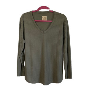 2/$18 Chaser waffle knit top sage green size large